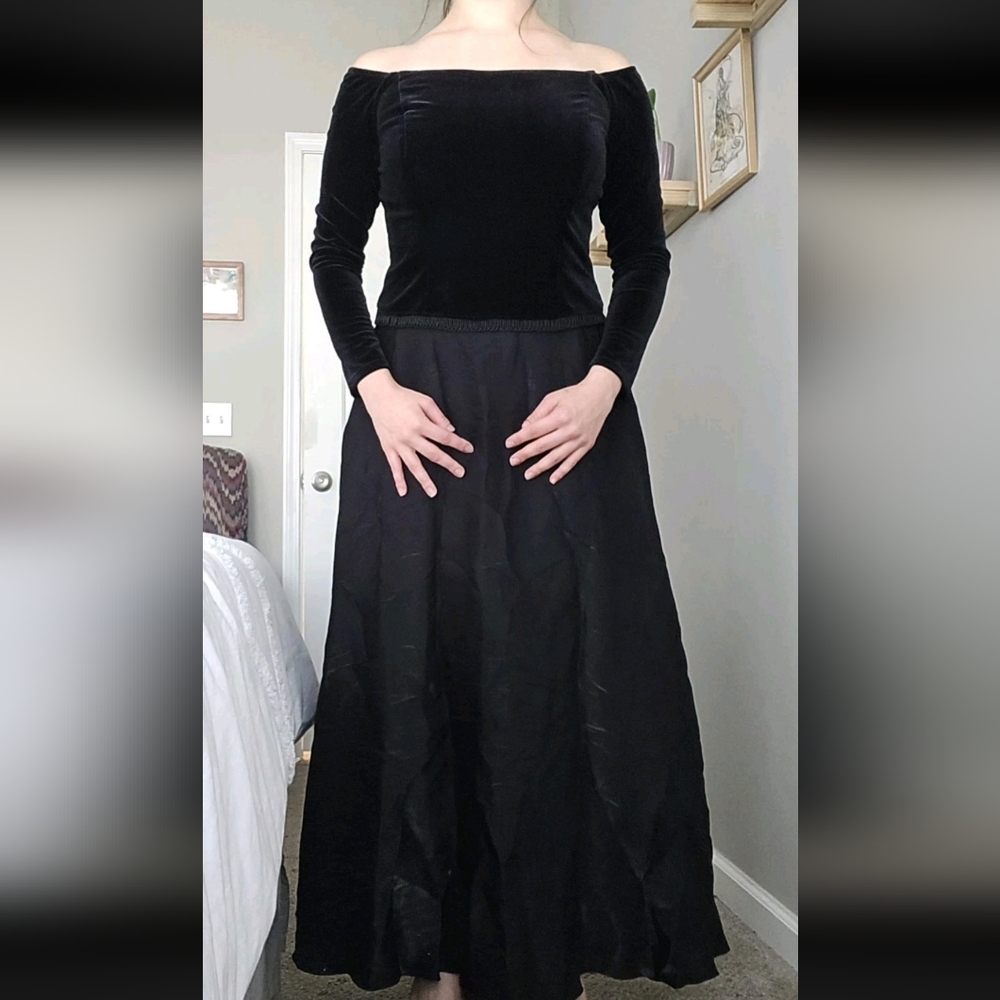 Vintage late 90s/Y2k Betsy and Adam Whimsygoth Off the Shoulder Gown